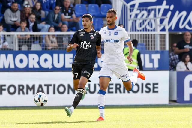 “通过乒乓球更好地了解中国”——美国青年参观乒博馆